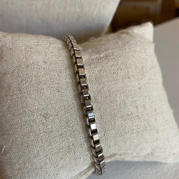 Tiffany Venetian Link Bracelet - Picture 1 of 7